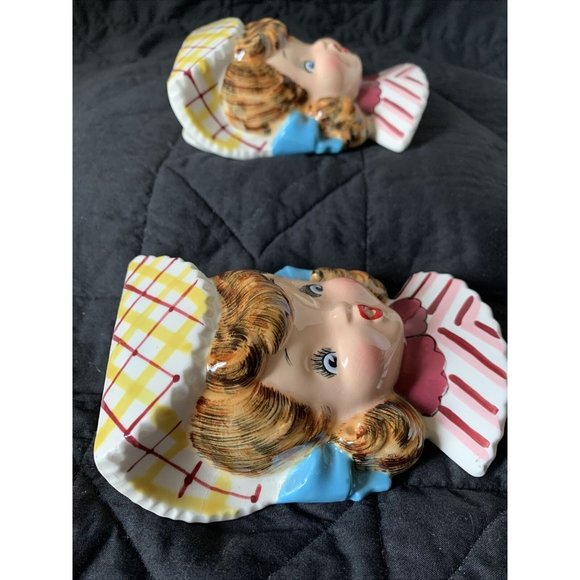 Pair of Vintage Norcrest surprised girl w/ pigtails cutie wall pockets P345 - Picture 5 of 8
